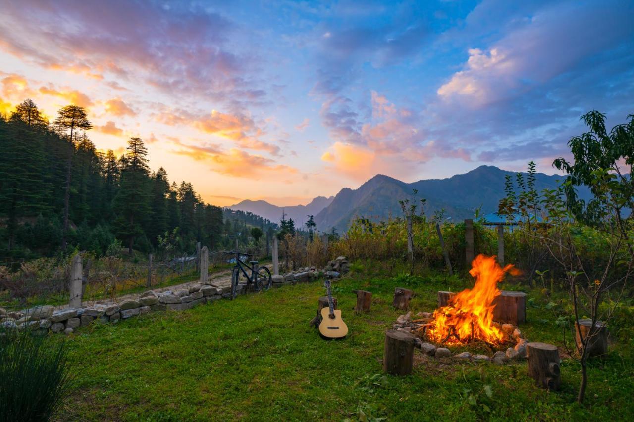 Zostel Shangarh, Kullu Sainj Buitenkant foto